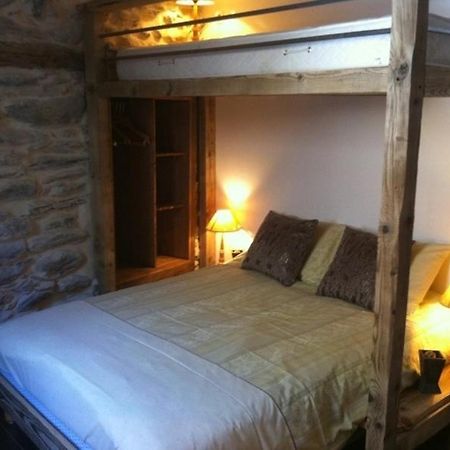 Chambre D'Hote La Tour Du Merle Le Villard  Εξωτερικό φωτογραφία