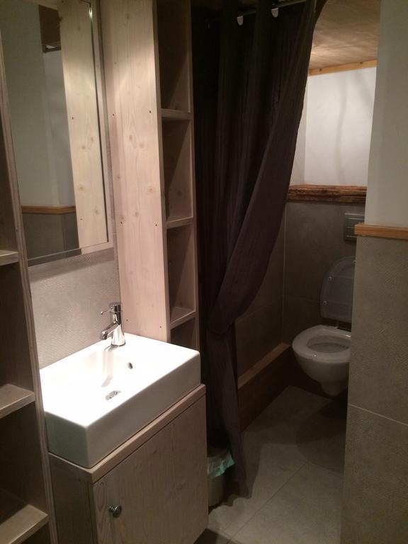 Chambre D'Hote La Tour Du Merle Le Villard  Δωμάτιο φωτογραφία