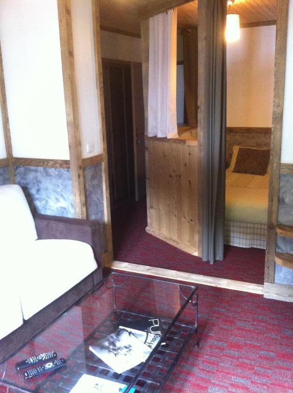 Chambre D'Hote La Tour Du Merle Le Villard  Εξωτερικό φωτογραφία